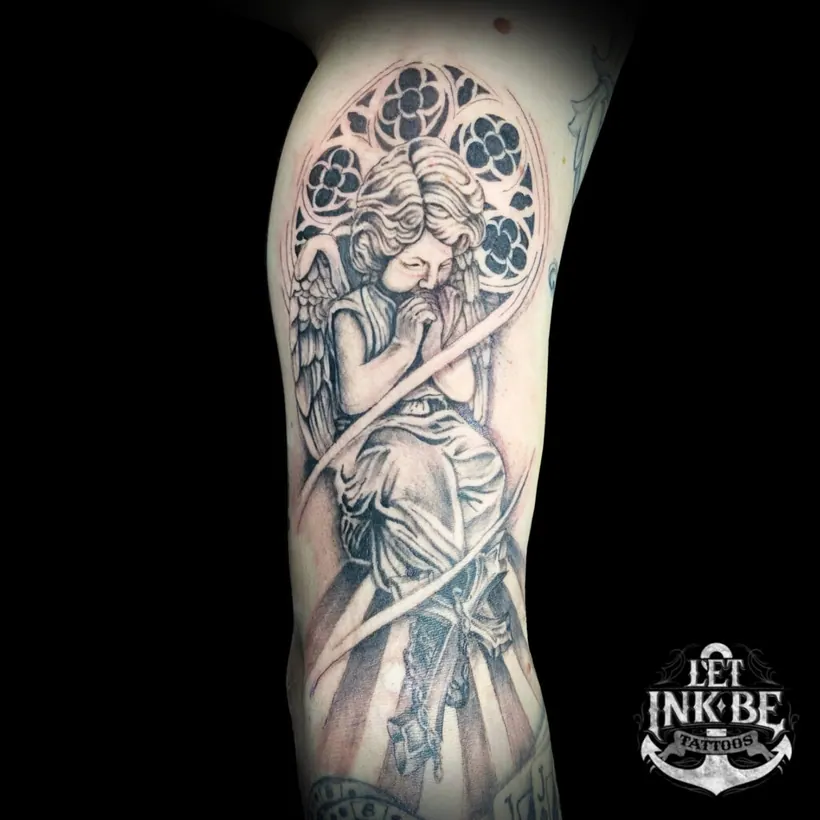 black and grey tattoo engel